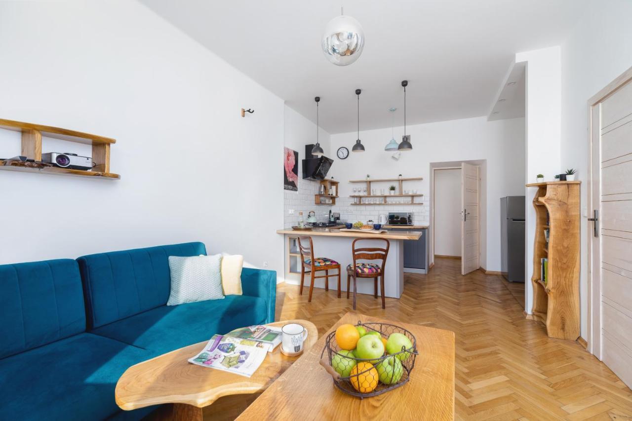 Old Town Apartments Basztowa By Renters Krakow Bagian luar foto